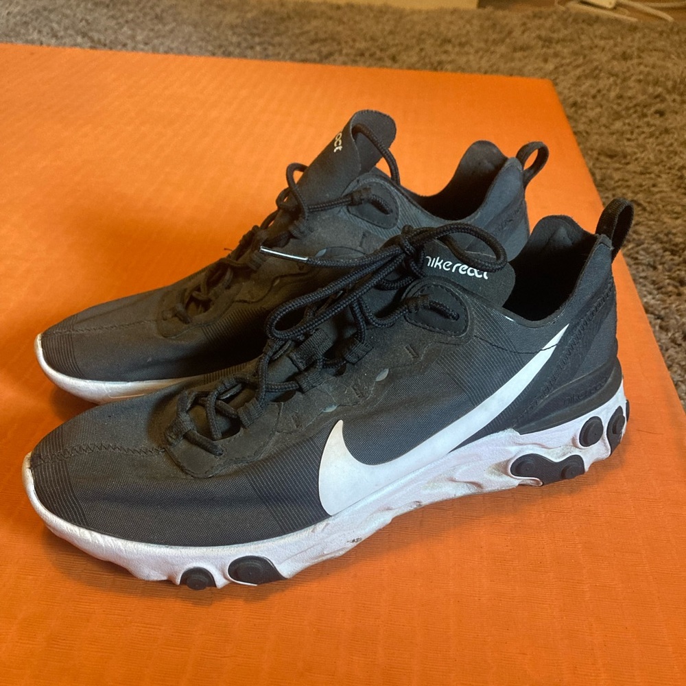 Nike react